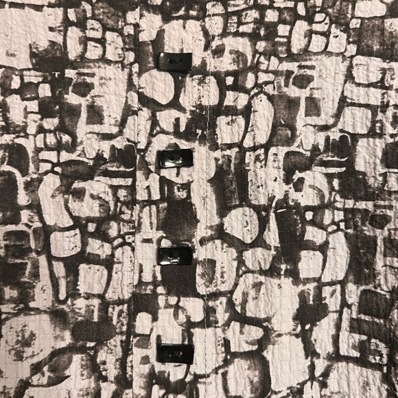 Habitat Women's Textured Fun Button Down High Low Shirt Collar Multi Grey Small - Picture 4 of 8